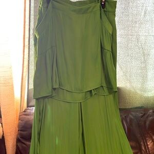 House of Harlow size médium color green.